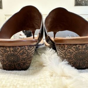 Brighton Sandels (worn twice)  size 8